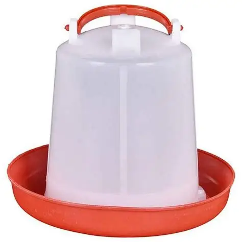Bebedero para Pollos 2