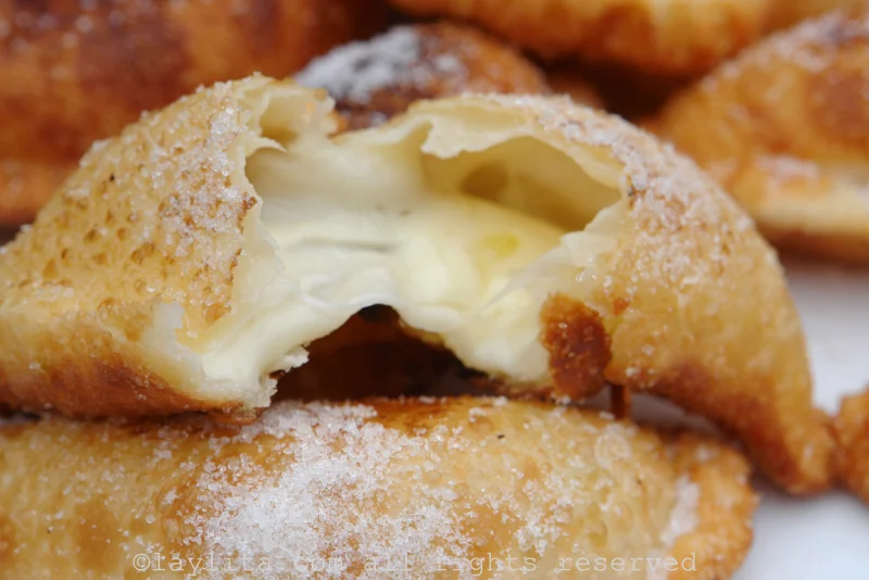 Empanadas de viento con queso