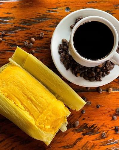 Humitas con café