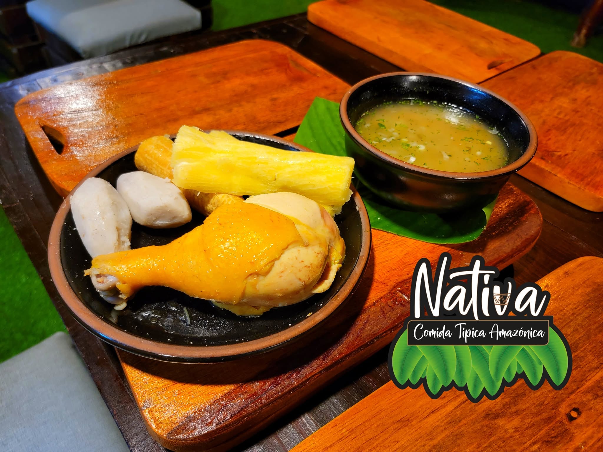 Caldo de Gallina a Leña